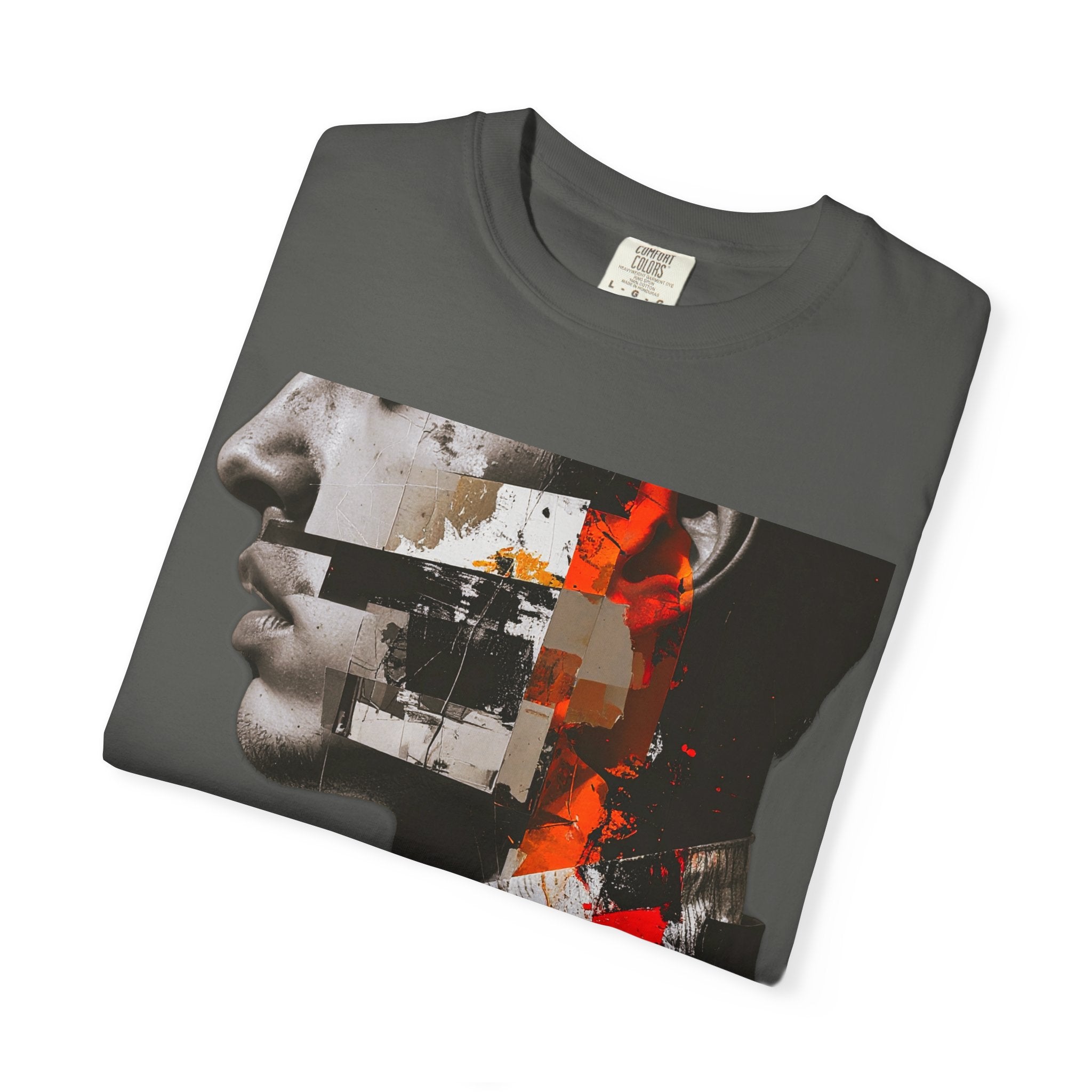 OUTFRAME – STAND APART Graphic T-Shirt